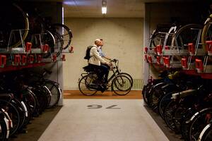 Garage Forced Sex - How the Dutch Investment in Bike Parking Paid Off - Bloomberg