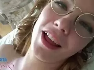 Nerd Girl Pov Porn - Nerd teen in glasses POV sex video - Sunporno