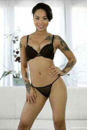 honey black porn star - Honey Gold | Beautiful Petite Inked Pornstar & Model | XXXBios