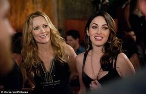 Leslie Mann Megan Fox Porn - Leslie Mann: 'Megan Fox has the best boobs!' | Daily Mail Online