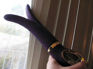 Internal Vibrator Porn - Fun Toys G-Vibe creepin' on the neighbors