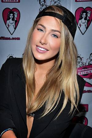 East Carolina University Porn Star - Carter Cruise - Alchetron, The Free Social Encyclopedia