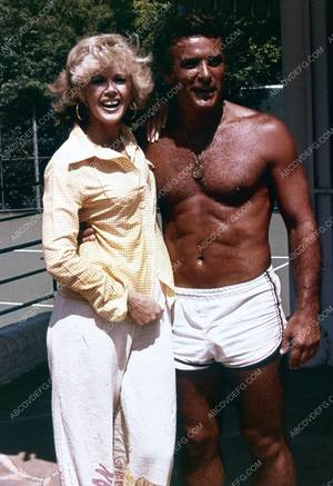 Connie Stevens Nude Porn - handsome & shirtless Robert Conrad candid w Connie Stevens 35m-10052