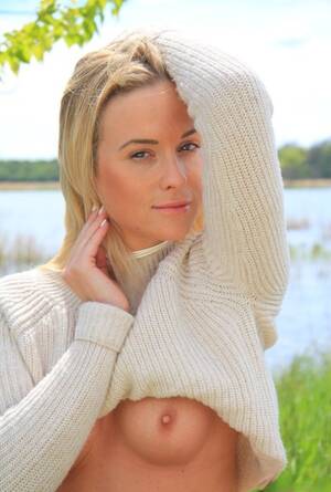 big nipples in sweater - Sweater Nipples Porn Pics & Naked Photos - PornPics.com