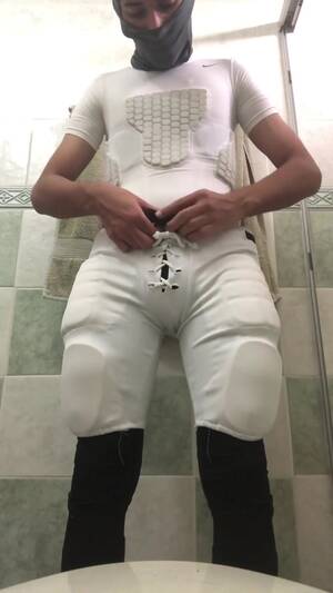 Football Pants Porn - PUTTING ON ALL OF MY TIGHT FOOTBALL GEAR - ThisVid.com