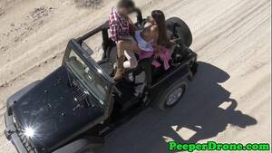 Gay Jeep Sex - Drone peeps on sex in jeep - XVIDEOS.COM