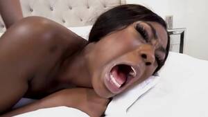 black chick anal screaming - Screaming Ebony chick fucked real hard - black porn - XVIDEOS.COM