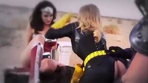 Batgirl Wonder Woman Porn - Batgirl The Dark Lady Rises - XVIDEOS.COM