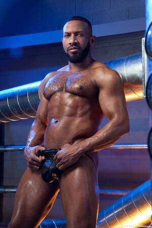 Black Gay Muscle Stars - Black Muscle Hunk Jay Landford