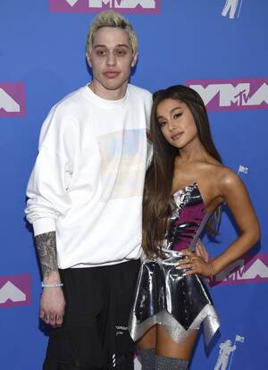 Ariana Grande Hard Porn - Grande-Davidson breakup key to understanding '18