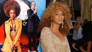 huge boob ebony beyonce - BeyoncÃ© said 'Austin Powers' poster made her look too skinny - Los Angeles  Times