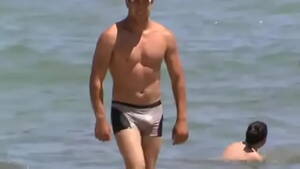 big dick beach bulges - Beach bulge - XNXX.COM