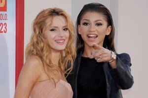 Bella Thorne And Zendaya Fuck - Bella Thorne