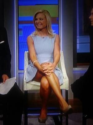 ainsley earhardt down blouse upskirt - Anna Kooiman