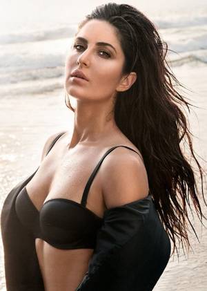 2015 photo shoot bollywood actress xxx - Katrina Kaif latest photoshoot for GQ Magazine December 2015 Issue. Katrina  Kaif is looking more hot in Paul Smith dress. Have a look her GQ Magazine  ...