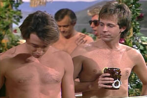 Mature Group Sex Beach - 35 Years Ago: 'SNL' 'Nude Beach' Sketch Garners 46,000 Complaints