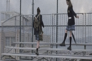 anne hathaway celebrity upskirt pussy - In the Princess Diaries (2001), the scene where Mia trips and falls in the  bleachers wasn't a part of the script. Anne Hathaway had accidentally  slipped in a puddle. Director Garry Marshall