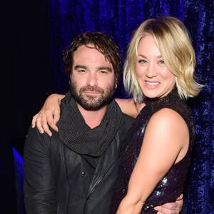 Kaley Cuoco Blowjob Sex - Kaley Cuoco & Johnny Galecki Recall Falling in Love on 'Big Bang Theory'