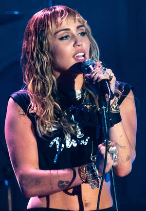 Miley Cyrus Interracial Blowjob - Miley Cyrus - Wikipedia