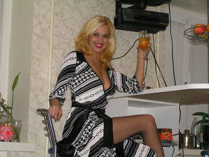 amateur blonde russian milf - 