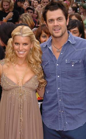 Jessica Simpson Sex Tape - Jessica Simpson Book Bombshells: Nick Lachey, Johnny Knoxville & More
