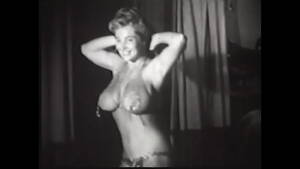 big tits dancing movies - Vintage babe with huge tits dancing sexy on stage for erotic filming 50s -  XVIDEOS.COM