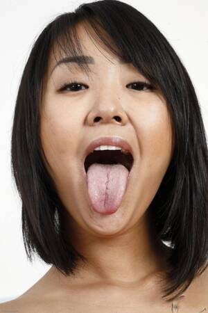 Asian Tongue Porn - Asian Tongue Porn Pics & Naked Photos - PornPics.com