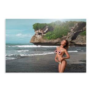 come naked beach shot - Amazon.com: Naked Girl by The Sea Poster Porn Poster Sexy Woman Poster Sexy Beach  Photo Poster Sexy Girl Poster (38) Print poster Art poster Decoration  posters 20Ã—30inch(50Ã—75cm) Unframe-style1 : Hogar y Cocina
