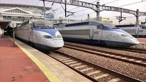 French Train Porn - Korail's KTX-I (í•œêµ­ê³ ì†ì² ë„ ) high speed train based on the French TGV RÃ©seau :  r/TrainPorn