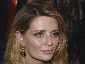 Mischa Barton Revenge Porn - Barton's case is an important reminder that revenge porn is a form of  continued domestic violence.