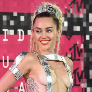 Celebrities Fucking Miley Cyrus - Miley Cyrus Reportedly Planning Naked Concert for Art (or Something) |  Vanity Fair