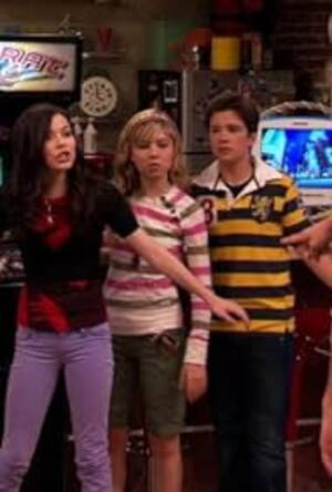 Icarly Porn Moving - iCarly\