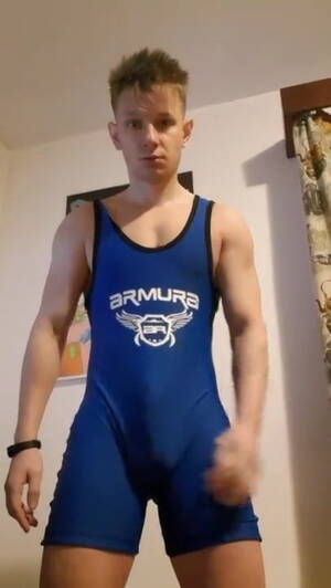 Gay Singlet Porn - CUMMING THROUGH MY WRESTLING SINGLET | xHamster