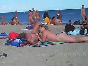 group beach xxx - Beach group Porn, Hot Beach group XXX Videos - SexM.XXX