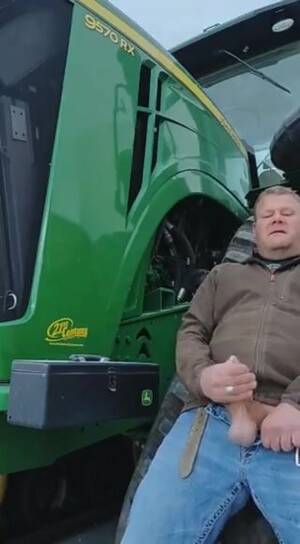 big dick truckers - Big Dick: Hot trucker with nice dick and ballsâ€¦ ThisVid.com