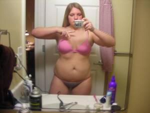 amateur chubby girls naked - This amateur girls love to show off their juicy naturals and chubby bodies