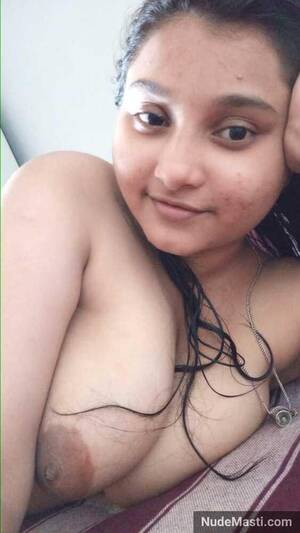 naughty naked breasts - Naughty Indian desi girl big boobs and pussy selfies (HOTðŸ”¥)
