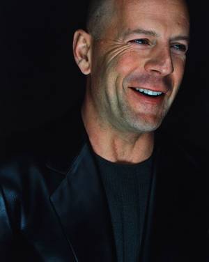 Bruce Willis Fucking Himself - Bruce Willis (Justin Case)