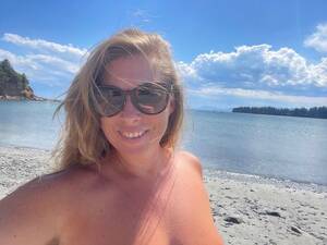 cfnm beach babes - I Raised My Kids On A Nude Beach â€” And I'd Do It Again In A Heartbeat |  HuffPost HuffPost Personal