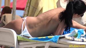 beach bikini candid close up - Topless Amateurs Voyeur Beach - Candid Bikini Close Up - EPORNER