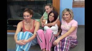 housewife orgy - huge housewife orgy - XVIDEOS.COM