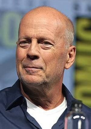 Bruce Willis Fucking Himself - TIL that in 2002, Bruce Willis purchased 12,000 boxes of Girl Scout cookies  for American troops stationed throughout the Middle East. : r/todayilearned