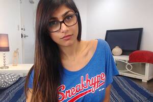 Lebanese American Porn - Meet Mia Khalifa, the Lebanese Porn Star Who Sparked a National Controversy