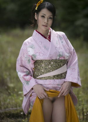 japanese kimono nude photography - Sexy and beauty Japanese av idol Nana Aida shows her off body undressing a  kimono