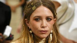 ashley olsen cumshot - Did Mary-Kate Olsen Get Plastic Surgery? See Before and After Pics!