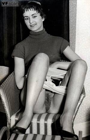 Classic 60s British Vintage Porn - Vintage British 60s hairy minge and sexy nylon stockings!