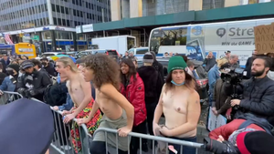 Candid Nude Beach Hairy Pussy - Trans Activist let TERF know they aren't welcome in NYC  âœŠðŸ»âœŠðŸ¿âœŠðŸ½ðŸ³ï¸â€âš§ï¸ðŸ³ï¸â€ðŸŒˆ : r/PublicFreakout