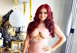 Ariel Winter Body Sexy Porn - Ariel Winter slams body-shamers; Drake sued; The Rock for president?: AM  Buzz - syracuse.com