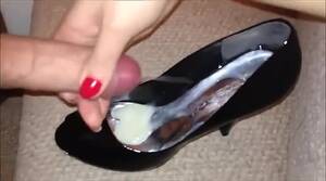 Cum In Shoe - Amateur whore gets her shoe filled with the cum after giving a handjob -  Feet9