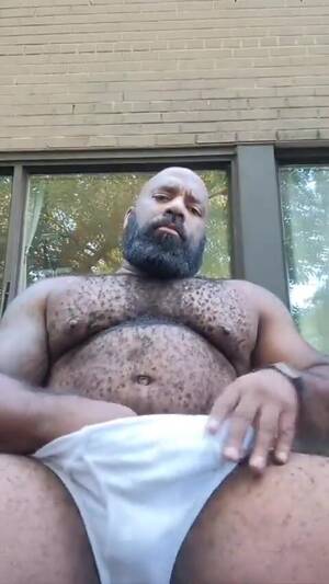 Busy Porn Bulky Bear - Huge black bear show n cum - ThisVid.com en anglais